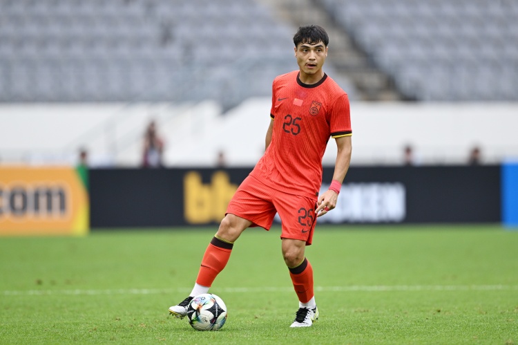 开元棋牌-东体:吾米提江在国家队踢了左右边卫,回到海港大概率踢中卫